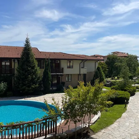 Garden Of Eden, Maria Apartments, Lejlighed